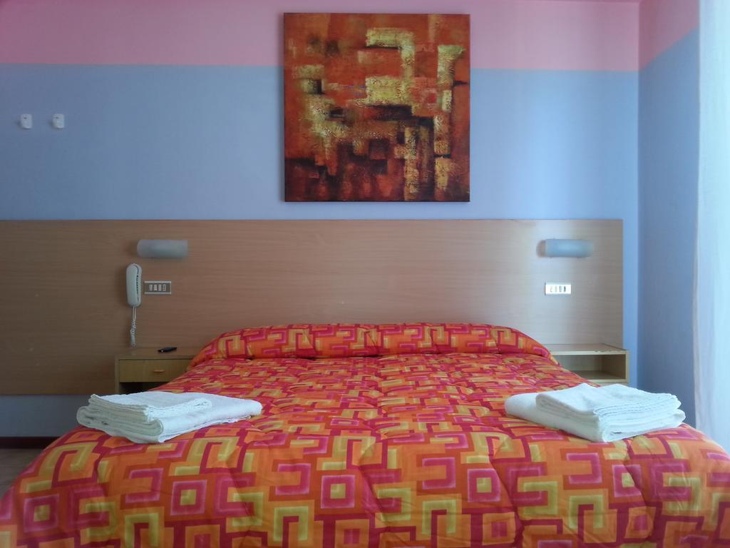 Hotel Marinella ริมินี ภายนอก รูปภาพ